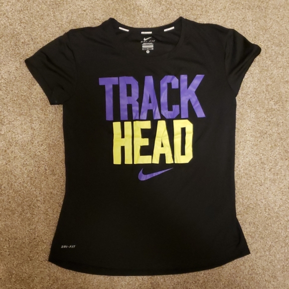 Nike athletic bundle *6 shirts* small - Picture 4 of 5